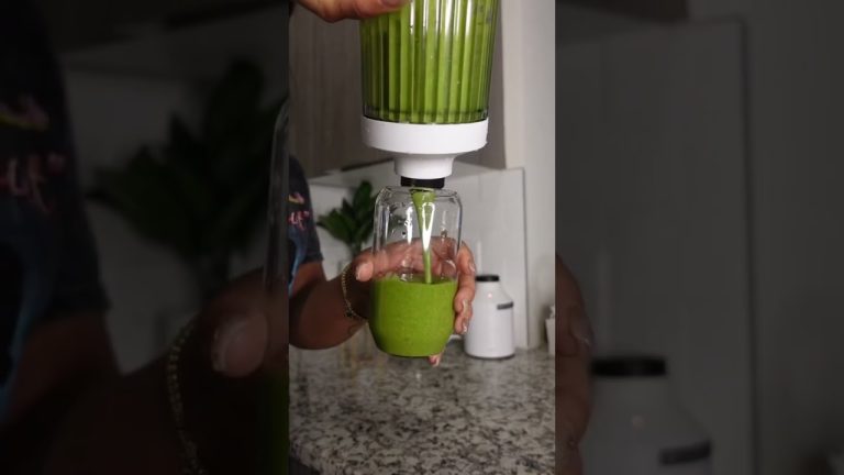 Green Smoothie Recipe #greensmoothierecipe #smoothierecipes #healthyrecipes