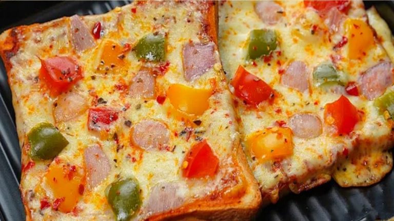 Mini Pizza | Bread Pizza on Tawa | Pizza Recipe | Easy Bread Pizza Recipe