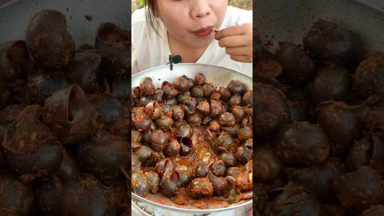 snail fried so yummy , snails recipe , seafood snails #shorts #short #eating 56