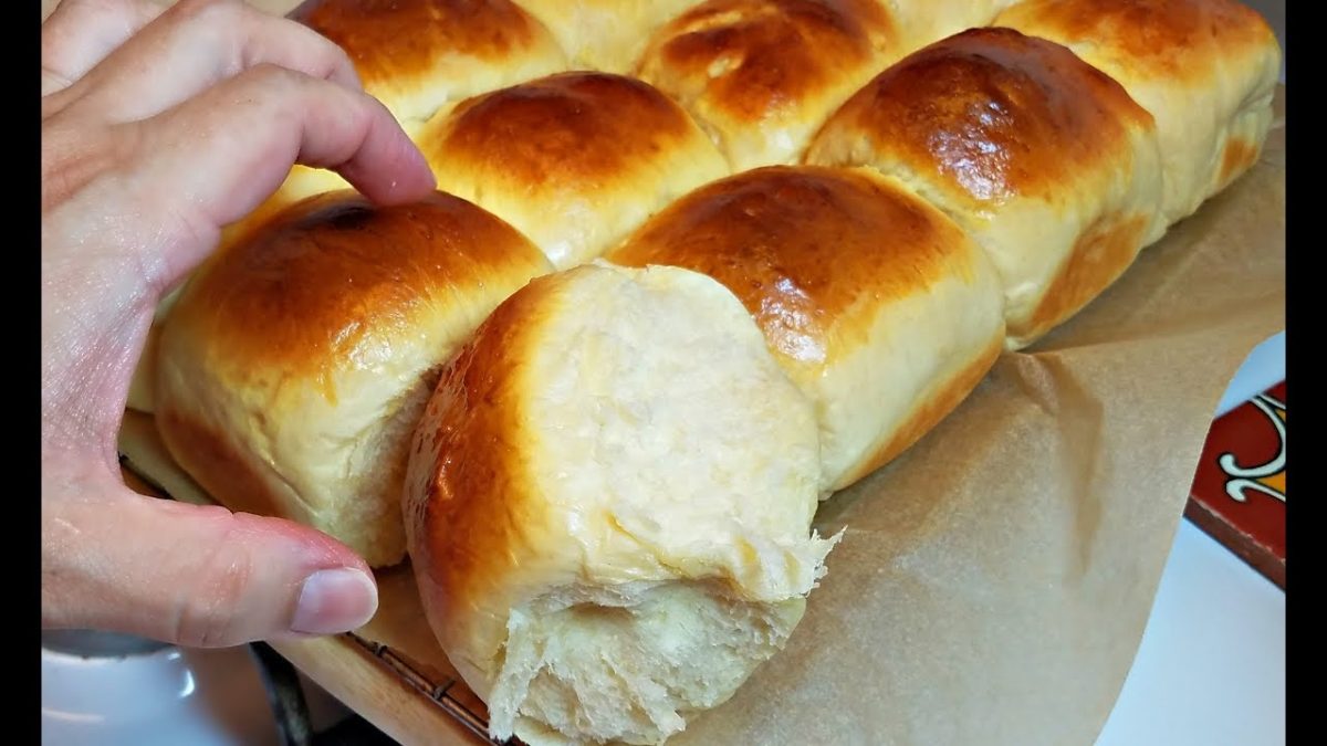 Soft Dinner Rolls Recipe | How to make Fluffy Rolls | Sweet Milk Rolls Recipe