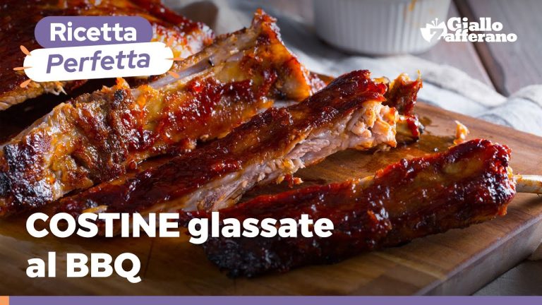 COSTINE GLASSATE con SALSA BBQ – Morbide e succulente da provare subito! 😋