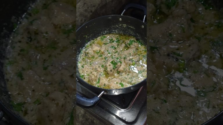 Restaurant Style Chicken Korma/White Chicken Korma/Chicken korma #viral #ytshorts #shortsfeed