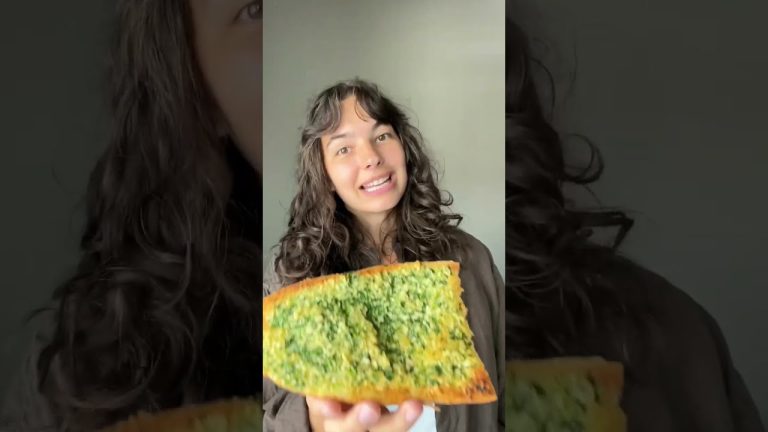 Onion Bread #shorts #bread #onion #garlicbread #recipe #recipes #food #foodie #foodiesofinstagram