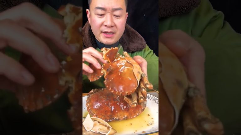 Delicious crab is delicious to eat. #food #bbq #cheffood #chefrecipes