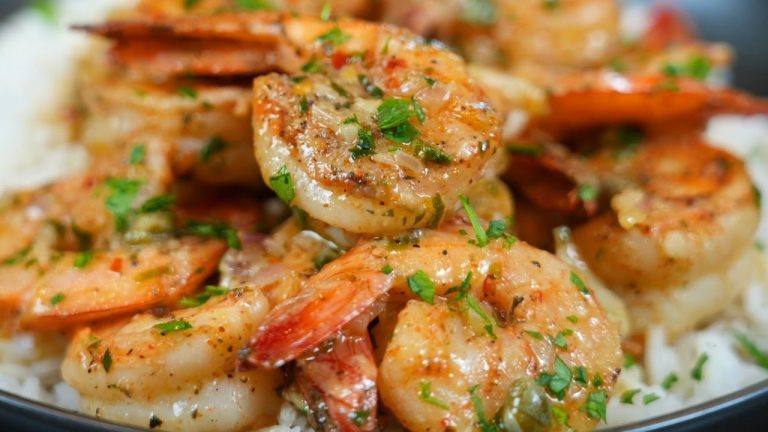 The Most Flavorful Garlic Butter Shrimp Ever | Quick & Easy Dinner Recipe