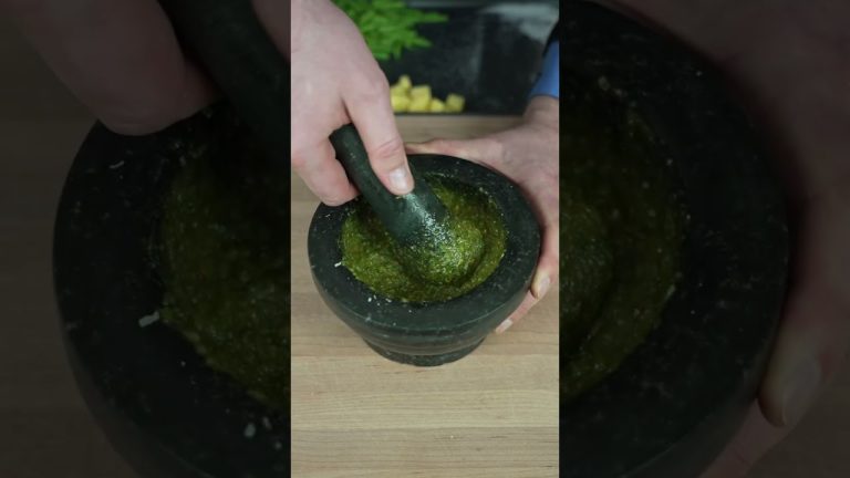 Trenette al Pesto 🍝🌱 from Luca 🧜‍♂️ #luca #pasta #disney #movie #food