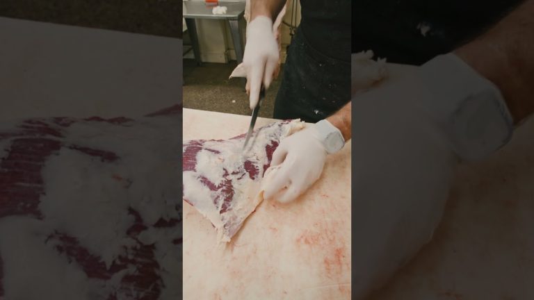 Trimming a Tajima Wagyu Tri-Tip 🔪🥩 #shorts #tritip #wagyu #tajimawagyu #bbq #butcher #butchering