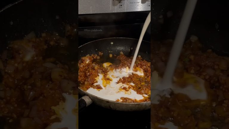 LOW DAIRY PASTA SAUCE 😋 #pastarecipe #pasta #pastasauce #dinnerideas #cooking