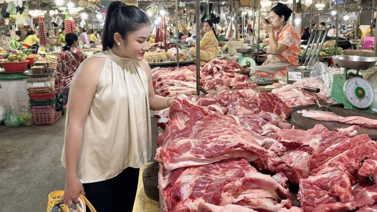 Market show: Yummy pork belly cooking with picked mustard green – Cooking with Sreypov