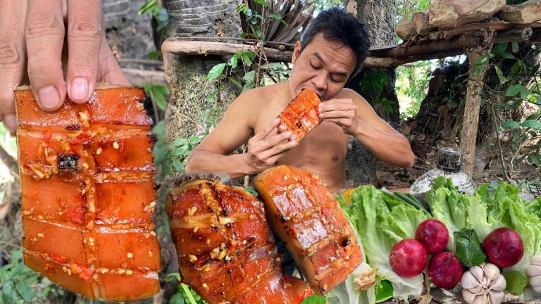 Forest Survival, Grill scpicy pork recipe in the jungle
