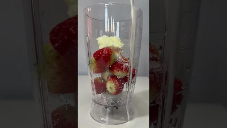 Strawberry Milkshake Recipe #shorts