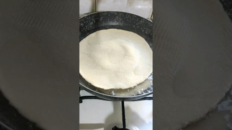 ফুটন্ত গরম পানিতে রুটি সিদ্ধ করে দুর্দান্ত রেসিপি || Quick & easy recipe #shorts #recipe