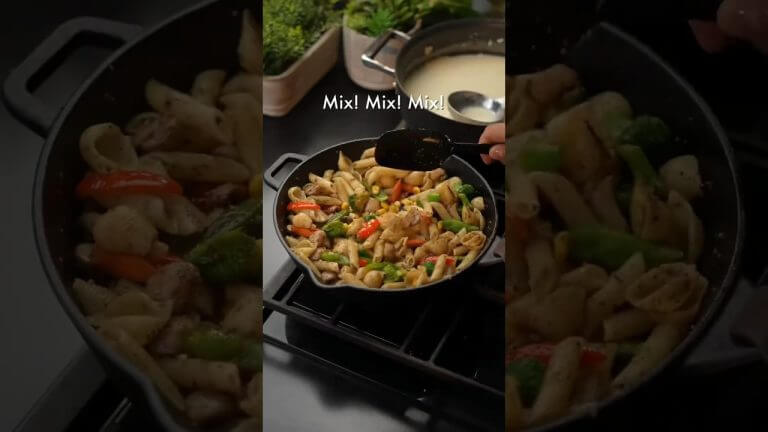 Creamy pasta recipe #pasta #creamypasta #foodshorts #pastarecipe #italianfood