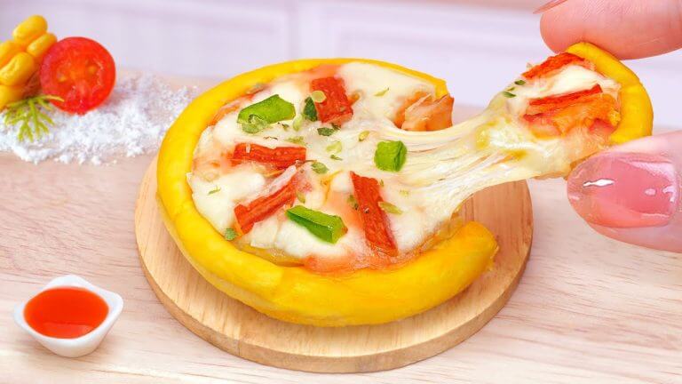 Spicy Pizza Recipe 🍕 How To Make Yummy Miniature Chilli Crab Pizza🦀Seafood By Tina Mini Cooking