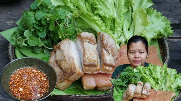 Cooking Deep fry crispy pork belly with spicy chili sauce recipe  – Simple cooking channel