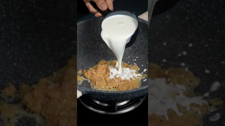 You'll fall in love with this White Sauce Pasta 🤤❤️ #shorts