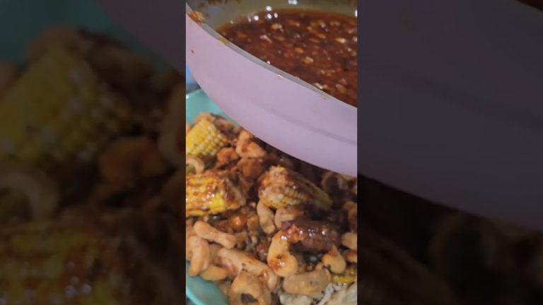 OMG! A Vegan Seafood Boil with liquid Gold Sauce