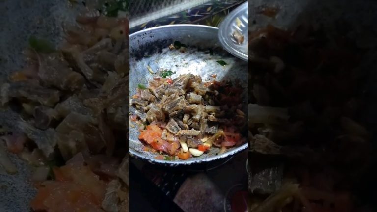 💥பழைய சோறும் கருவாடு தொக்கும்🤤| Dry fish recipes | TS family #shorts #trending #youtubeshorts