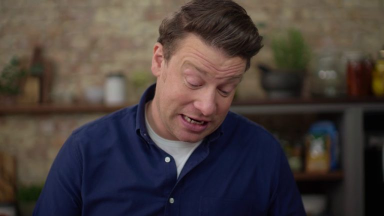 All-in-One Veggie Pasta | Tesco with Jamie Oliver