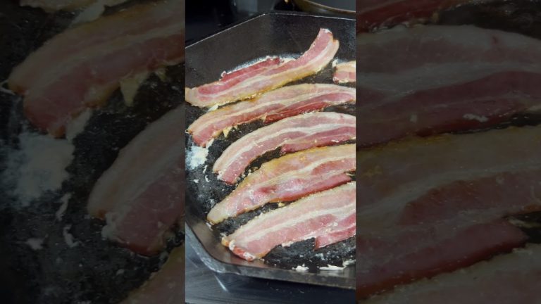 #bacon #frying #breakfast #yummy #shorts #maple