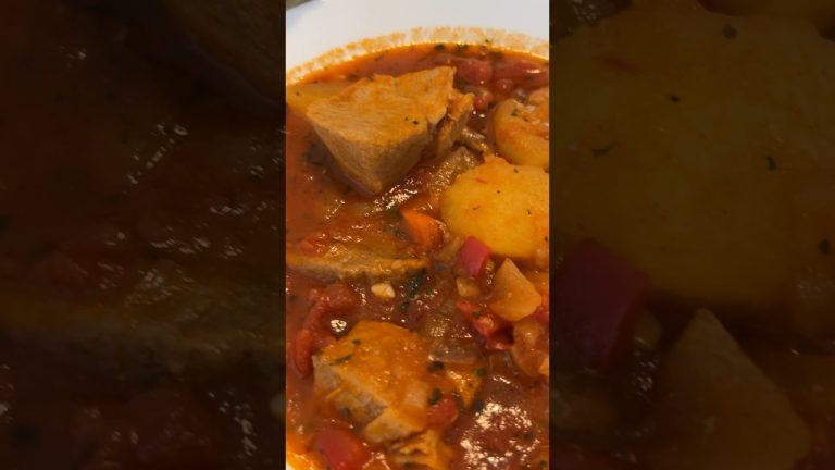 Cum vi se pare ca a iesit reteta de gulas cu carne de porc? Partea 15 final! #food #mancare #gulas