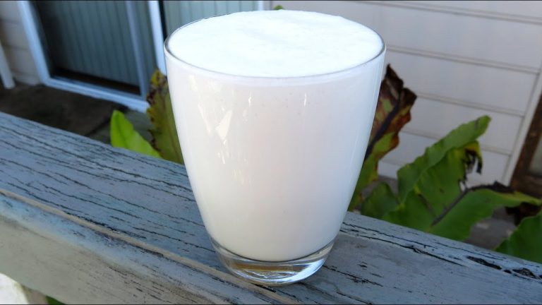 HOMEMADE CARIBBEAN COCONUT SMOOTHIE RECIPE