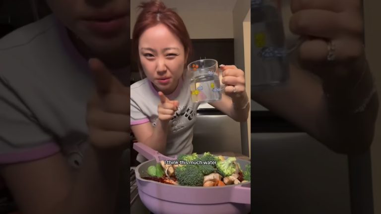 Making seafood stew with leftover raw crab🦀 #koreanfood #leftovers #seafood #recipe