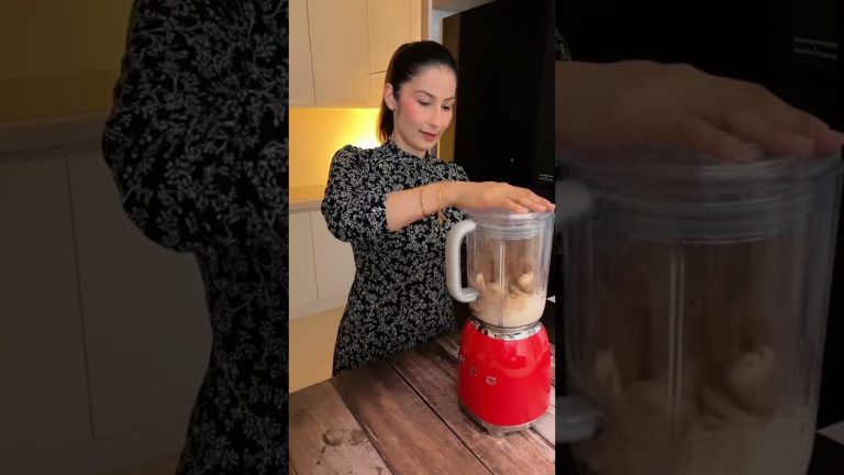 Baked Oats is easily the healthiest dessert of all times. No Sugar. No Flour. No Oil. No Butter