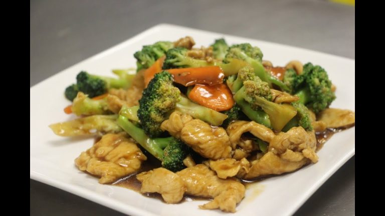 How to Make Chicken with Broccoli