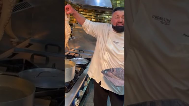 Pescheria di Napoli da Peppe #fish #italy #tiktok #follow #food #funny #napoli #seafood #life #like