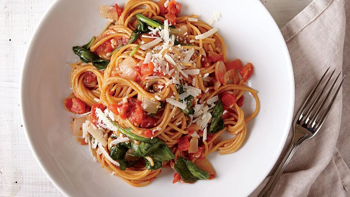How to Make One-Pot Pasta with Spinach and Tomatoes | Cooking Light