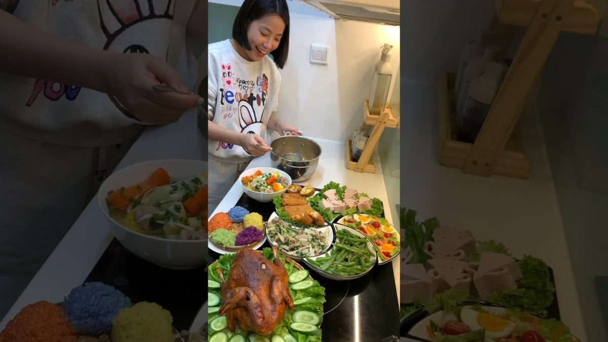 Gợi ý mâm cơm Tết với gà nướng, nem hải sản và salad siêu ngon