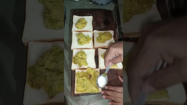 ઘરે લારી જેવા જ ક્રિસ્પી બ્રેડ પકોડા બનાવવા ની રીત | Bread Pakora | Bread Pakoda Recipe