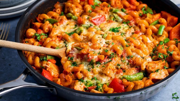 30 Minute One Pot Chicken Pasta – Perfect Family Weeknight Dinner!