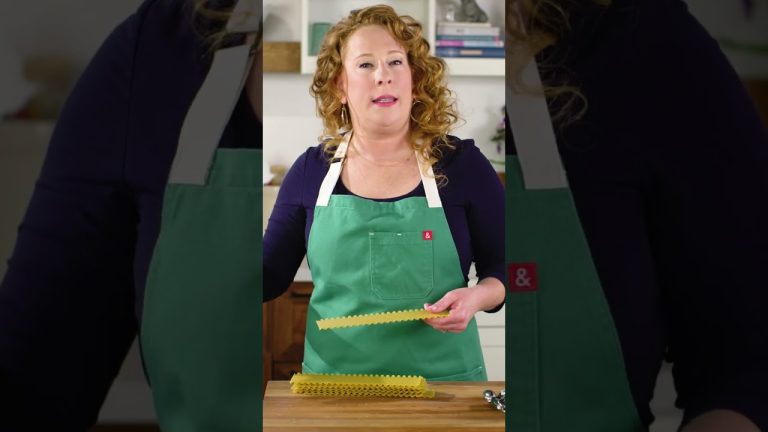 Super-Easy Skillet Lasagna #Shorts