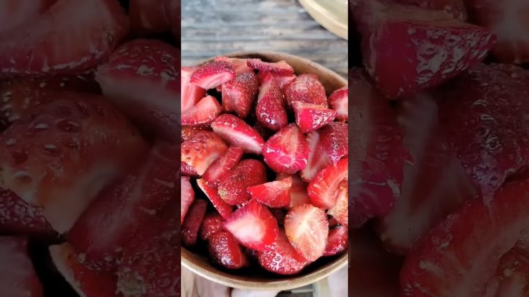 Easy Strawberry Fruit Shake  #shortsvideo #baguiocity #strawberry #shortsviral #youtubeshorts
