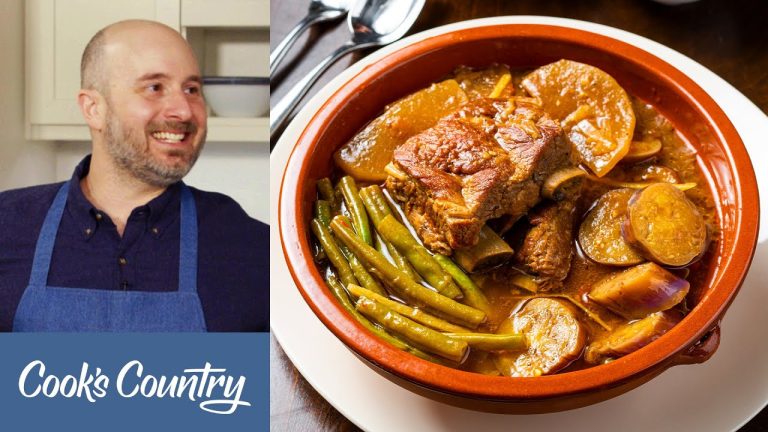 How to Make Sinigang (Pork and Vegetable Soup)