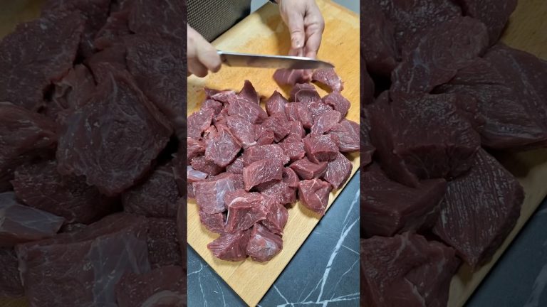 Juneći gulaš • Beef stew #shorts #recipe #stew