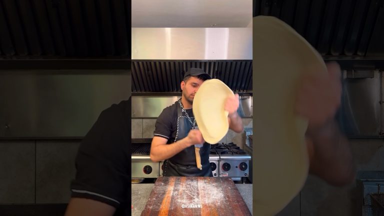 Chicken breast with mushroom sauce and pineapple🍕 #pizza #pizzarecipe #pizzalover