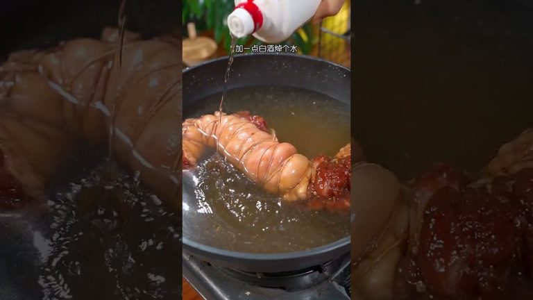 这道猪肘子，再配上这个万能酱料，大人小孩都抢着吃！ #猪肘子 #家常菜做法 #一起學做菜 #家常菜 #烹飪 #美食 #料理 #美食教程