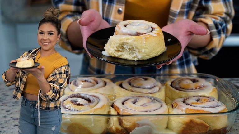 Everyone Needs an AMAZING and EASY CINNAMON ROLL Recipe