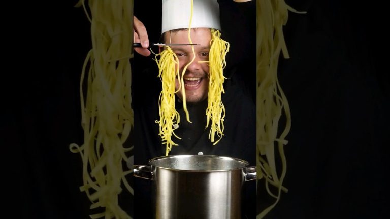 Pasta fettuccines Alfredo 🤤 #shorts #italianfood #pasta