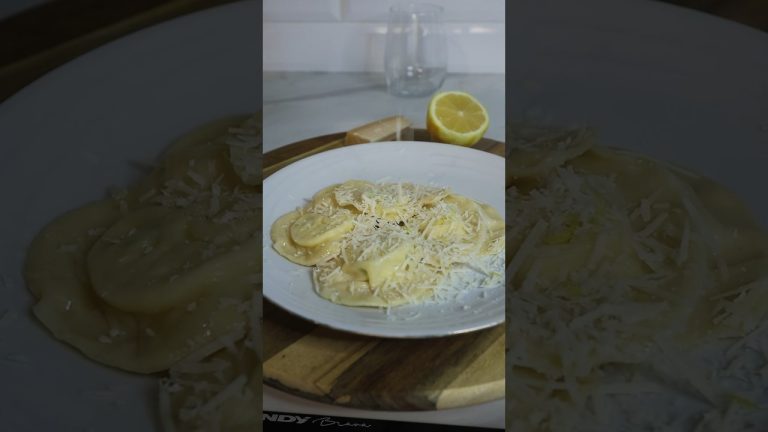 Handmade ravioli 🤗 #ravioli #handmadepasta #pasta