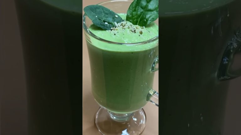 Avocado Smoothie Recipe | avocado |banana |spinach #detox #healthy #shorts