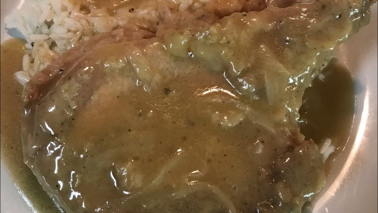 OLD SCHOOL SMOTHERED PORK CHOPS (MY MOMS BIRTHDAY MONTH FAVORITE RECIPES)