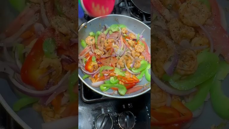 Yummy Sizzling Shrimp Fajitas | Must Try! | Homemade #shorts