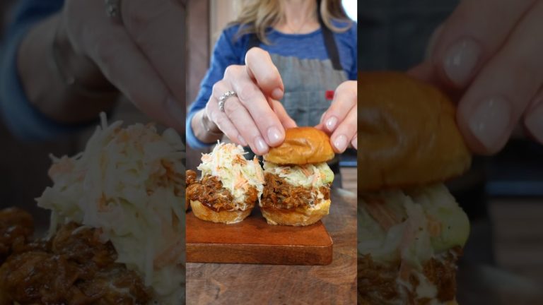 Barbecued Pulled Pork Sliders