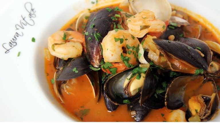 Homemade Cioppino Recipe – Laura Vitale – Laura in the Kitchen Episode 263