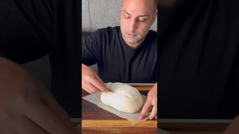 Scoring Sourdough bread #shorts