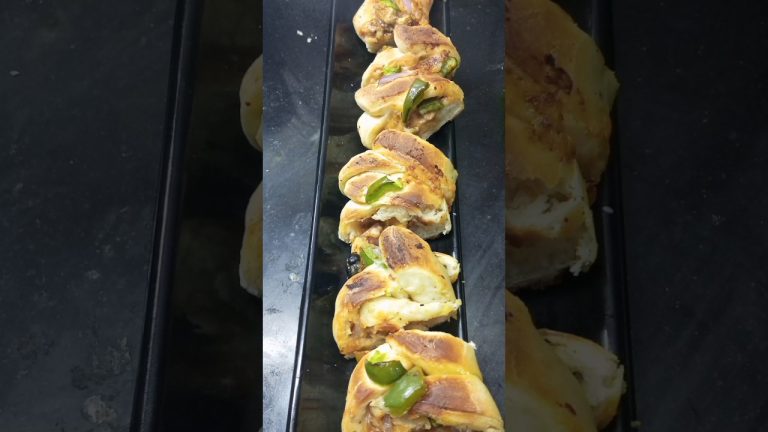 Viral bread pizza recipe #shorts #shortvideo #youtubeshorts #viralvideo